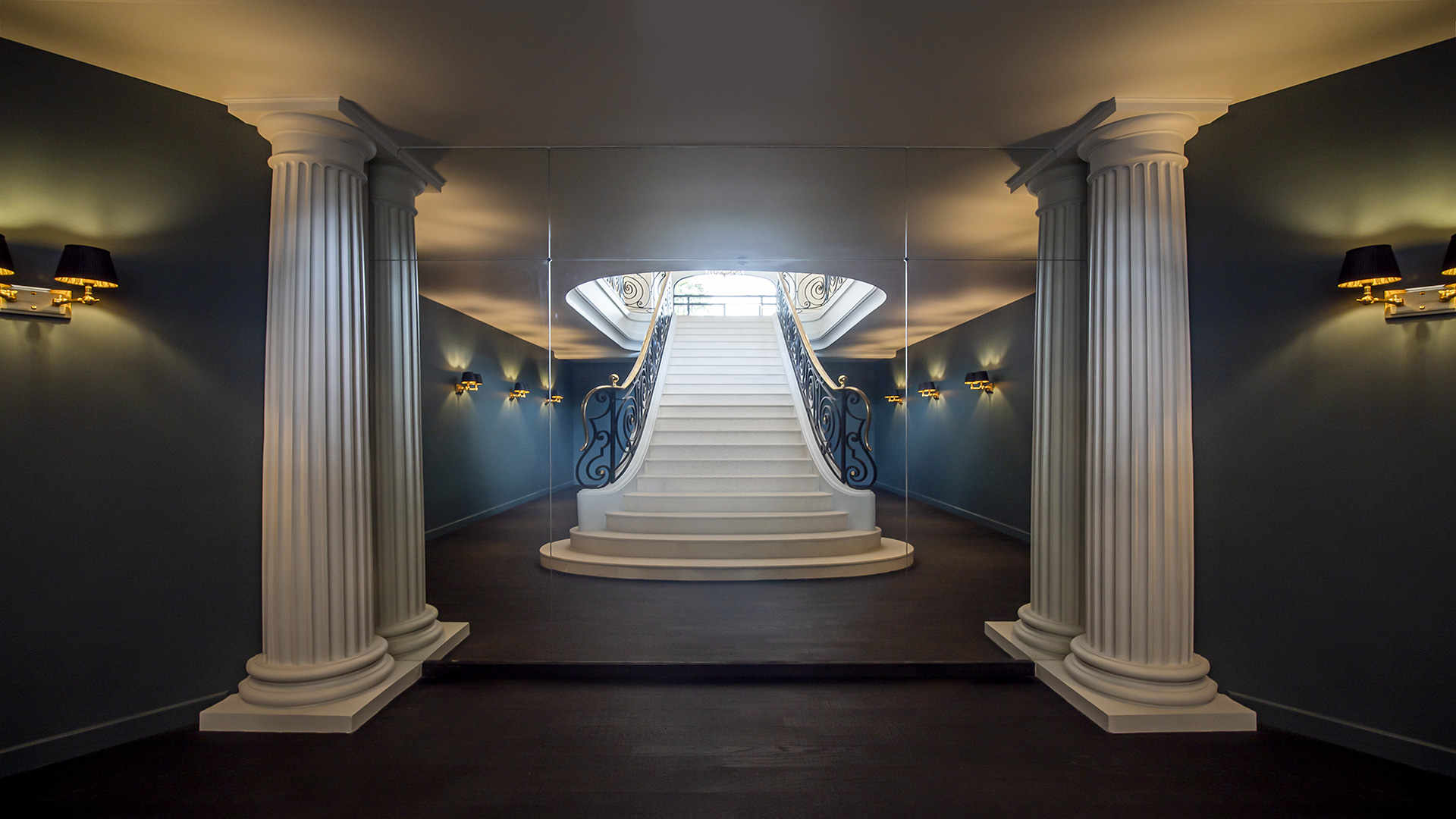 vestibule-grand_escalier_bibibliotheque_espace4