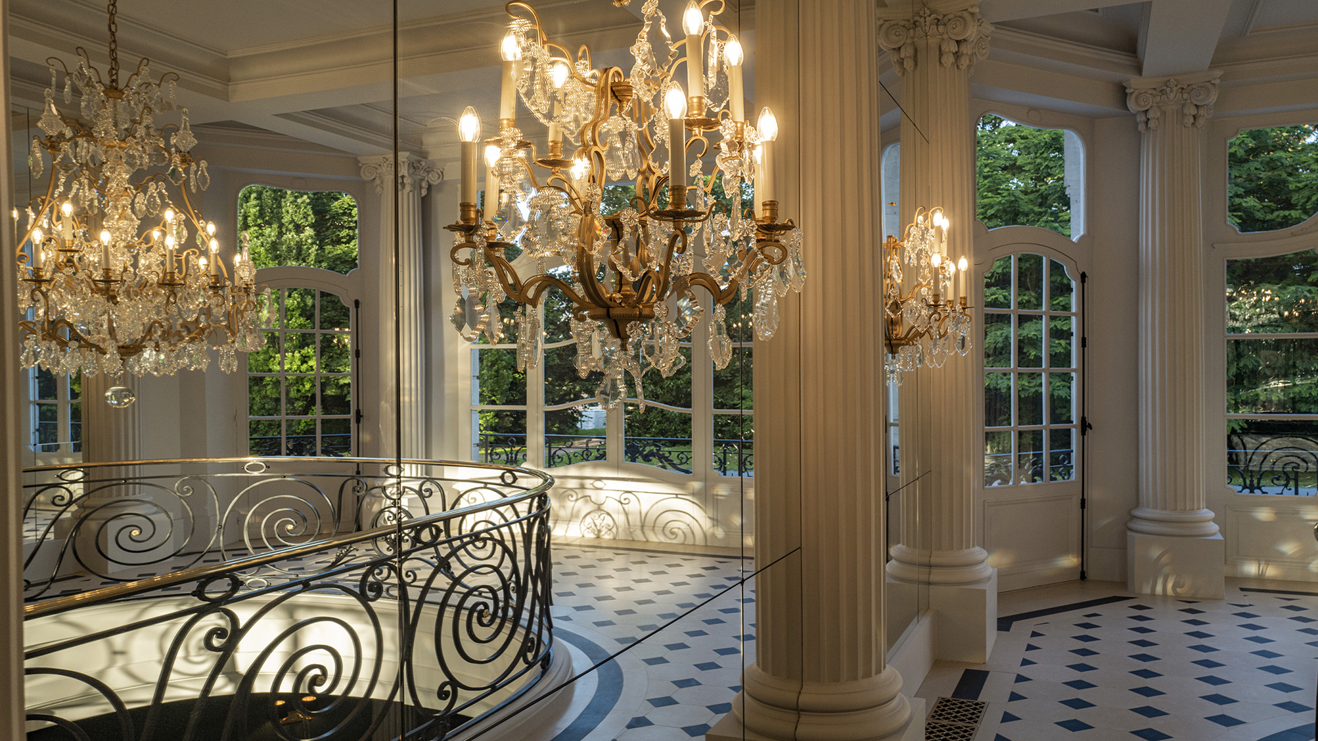 vestibule-grand_escalier_bibibliotheque_galerie5